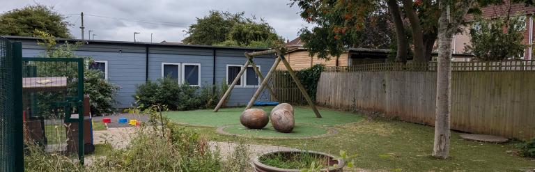 Raingarden and planter location 